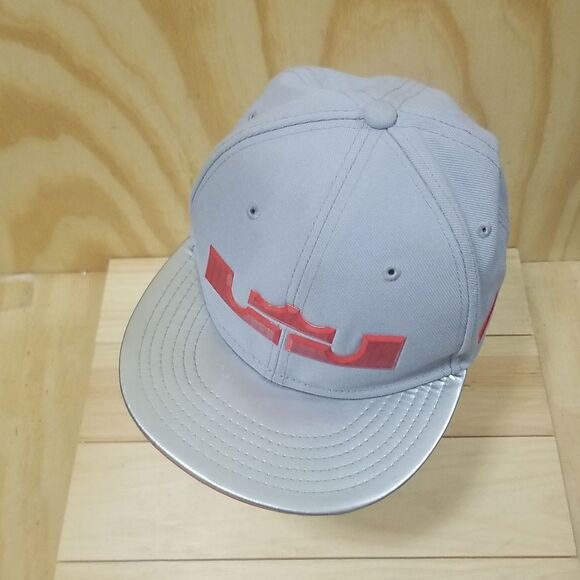 Nike Swoosh Lebron James Logo Hat Cap gray King Crown True Vector Snapback - Picture 6 of 8